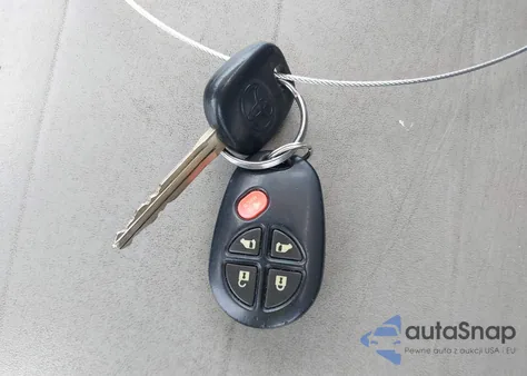 2011 Toyota Sienna Le V6 from USA, damaged, VIN 5TDKK3DC2BS048804